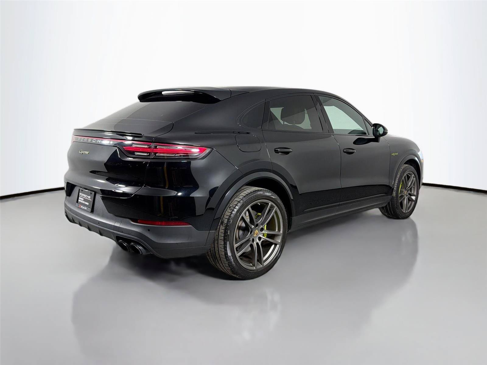 Certified 2022 Porsche Cayenne Platinum Edition AWD/4WD image 7