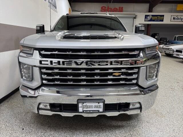 Used 2021 Chevrolet Silverado 3500 LTZ w/ LTZ Texas Edition AWD/4WD image 2