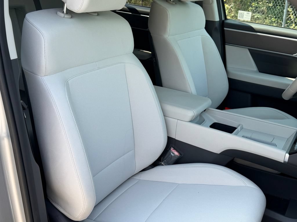 New 2026 Hyundai Santa Fe SE AWD/4WD image 7