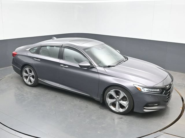 Used 2018 Honda Accord Touring image 1