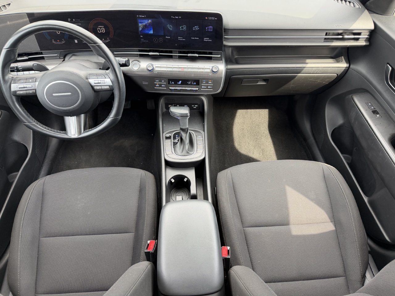 Used 2025 Hyundai Kona SEL FWD image 10