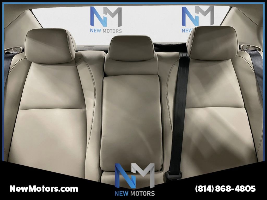 Used 2024 MAZDA MAZDA3 s image 13