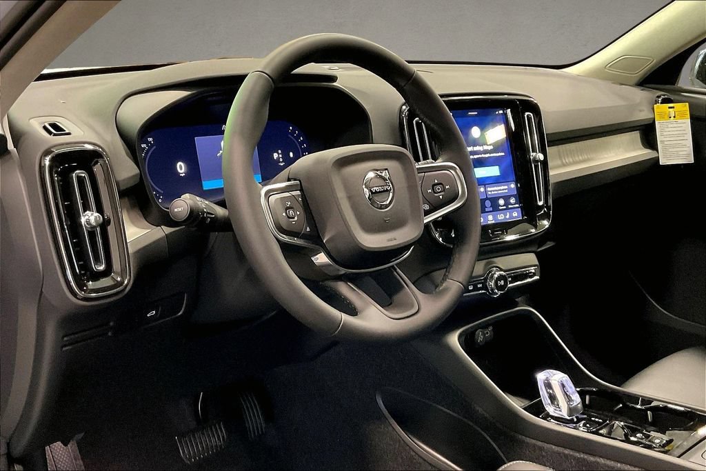 New 2026 Volvo XC40 B5 Plus w/ Protection Package Premier AWD/4WD image 7