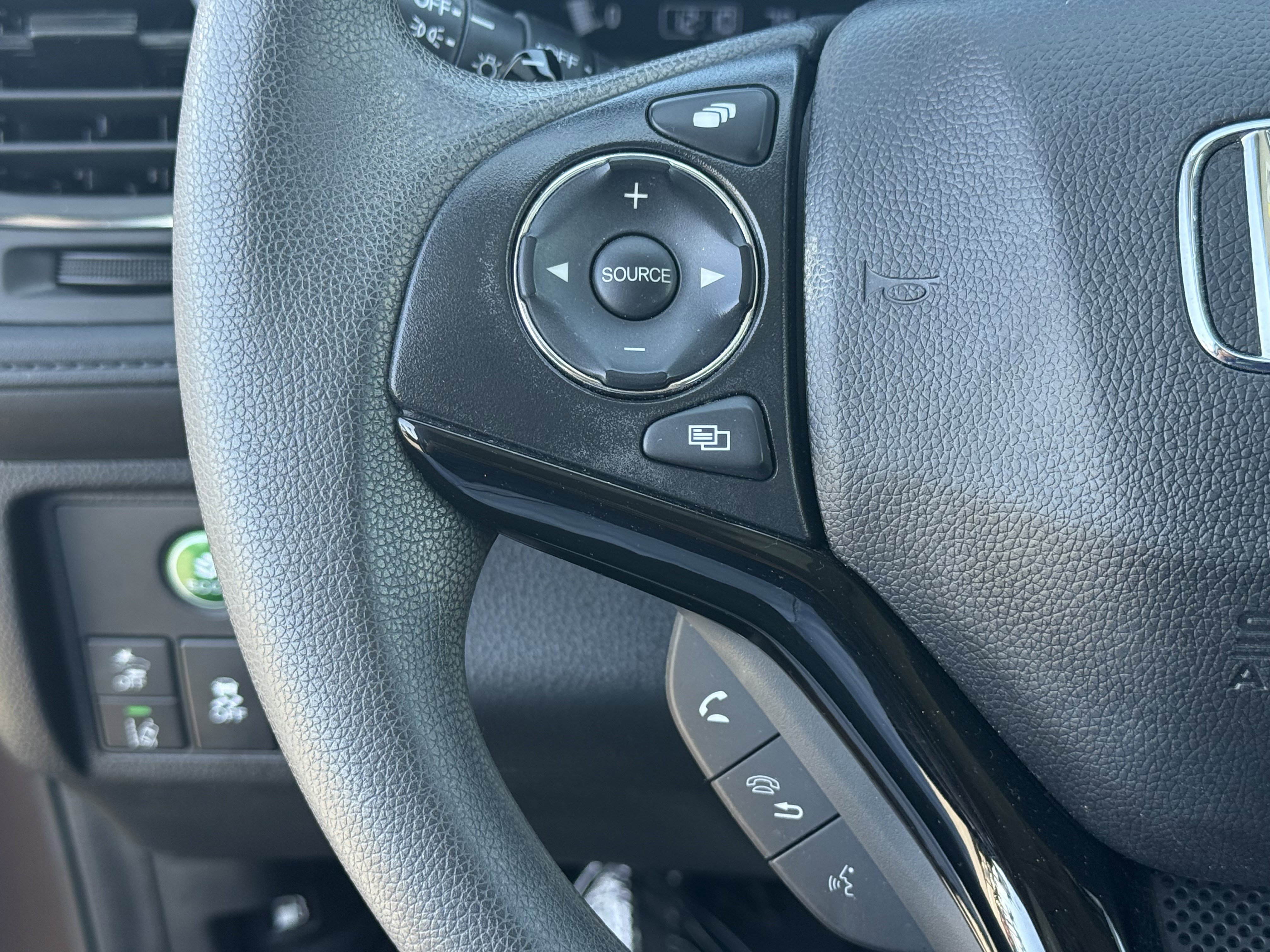 Used 2021 Honda HR-V EX image 18