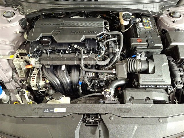 Used 2023 Hyundai Elantra SE w/ Preferred Accessory Package image 29