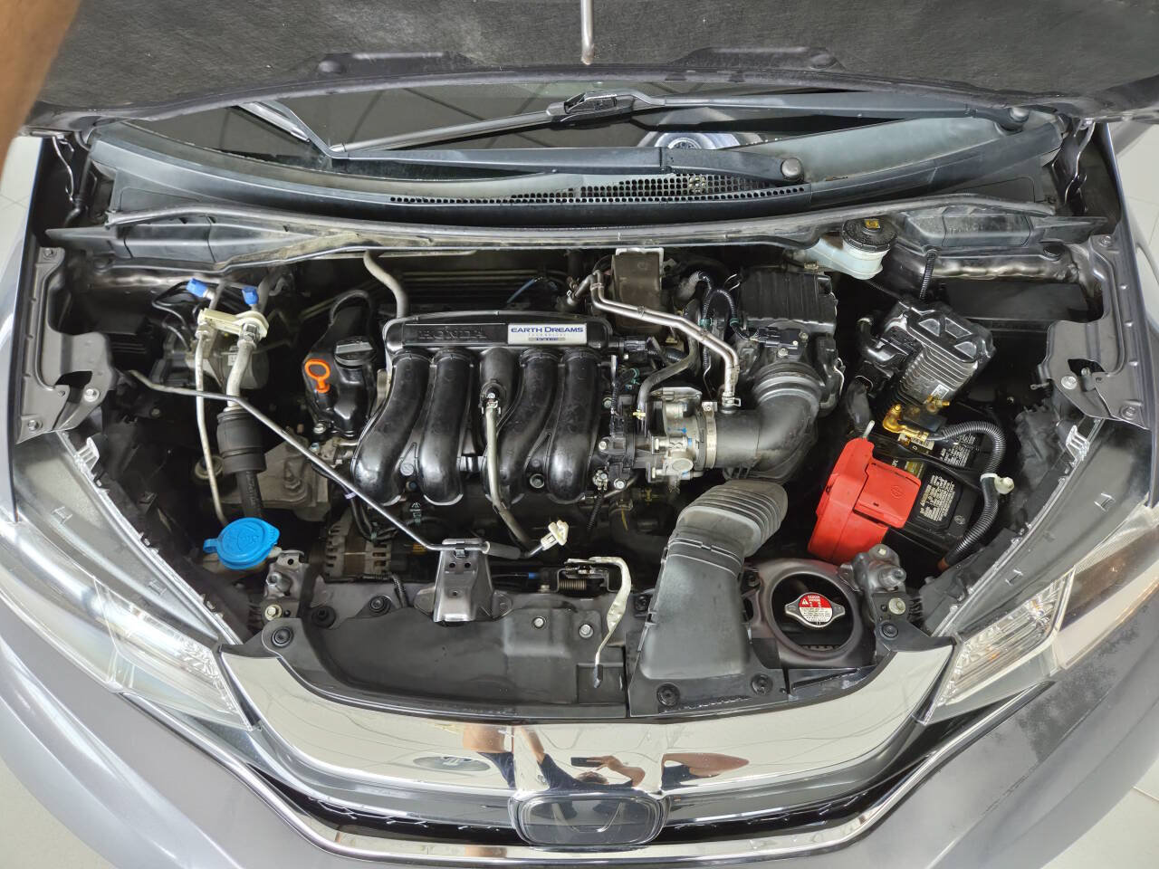 Used 2018 Honda Fit EX image 36