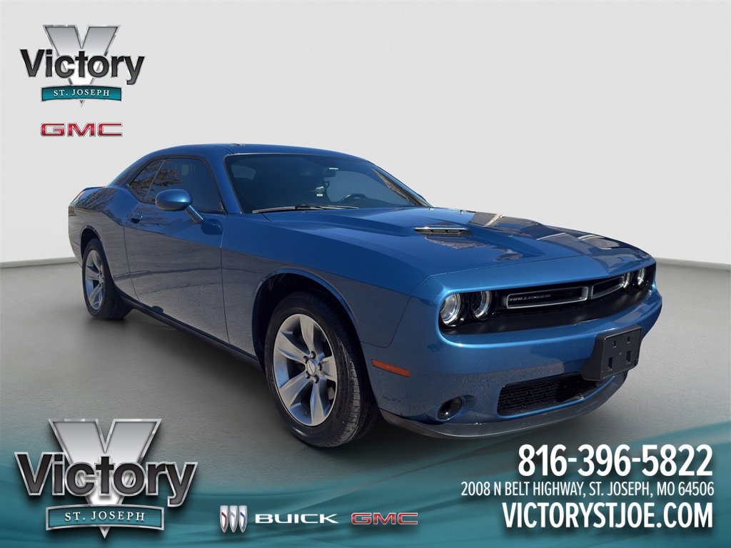Used 2022 Dodge Challenger SXT