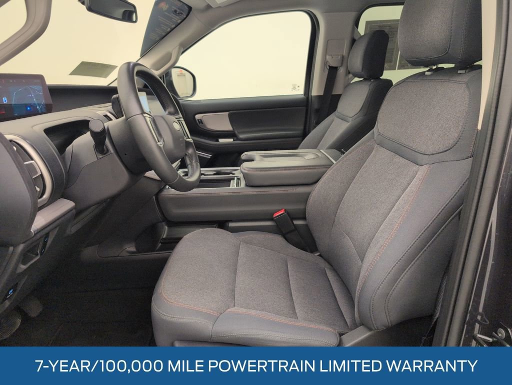 Certified 2025 Ford Expedition Active RWD image 4