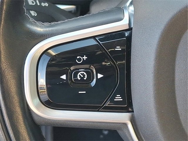 Used 2018 Volvo XC60 T6 Inscription w/ Convenience Package image 20