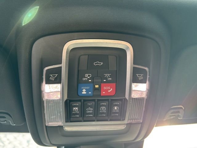 Used 2019 RAM 1500 Limited AWD/4WD image 38