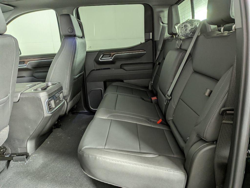 New 2026 GMC Sierra 1500 SLT w/ SLT Premium Package AWD/4WD image 32