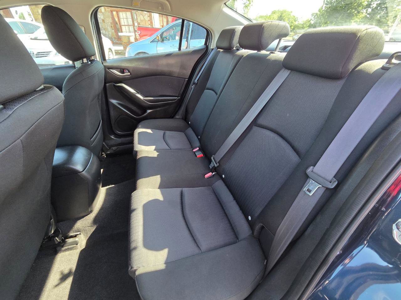 Used 2014 MAZDA MAZDA3 i Sport FWD image 15