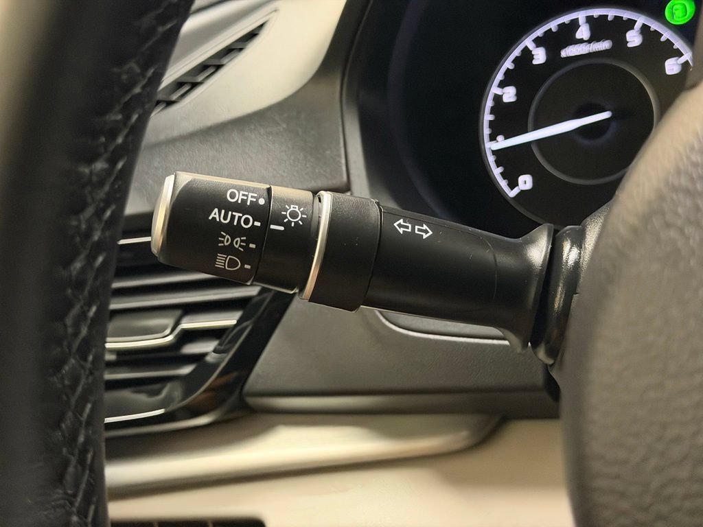 Certified 2026 Acura RDX w/ Technology Package AWD/4WD image 23