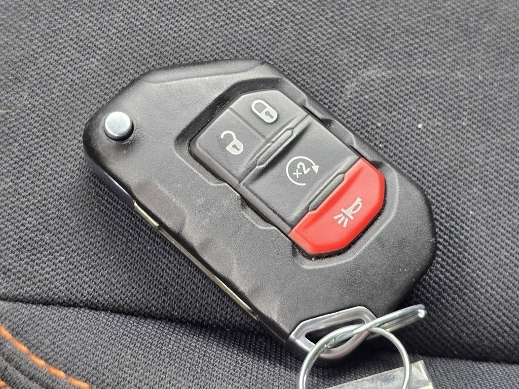 Used 2022 Jeep Gladiator Mojave w/ LED Lighting Group image 34