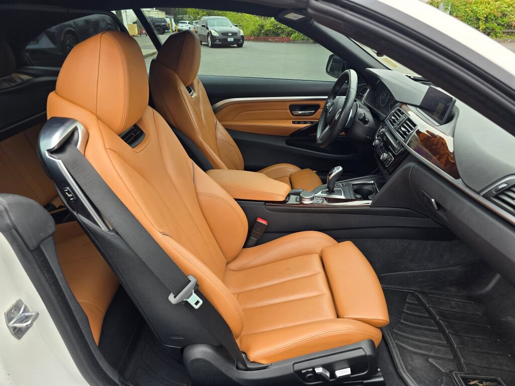 Used 2019 BMW 430i xDrive Convertible w/ M Sport Package AWD/4WD image 11