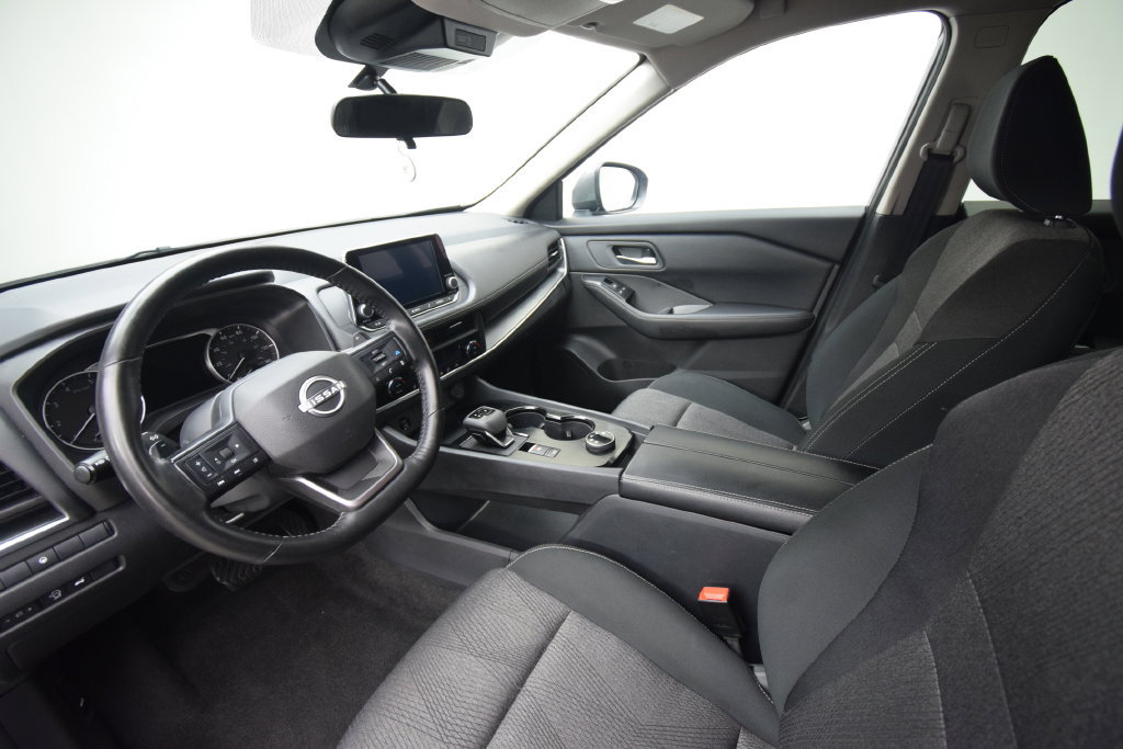 Used 2025 Nissan Rogue SV AWD/4WD image 7