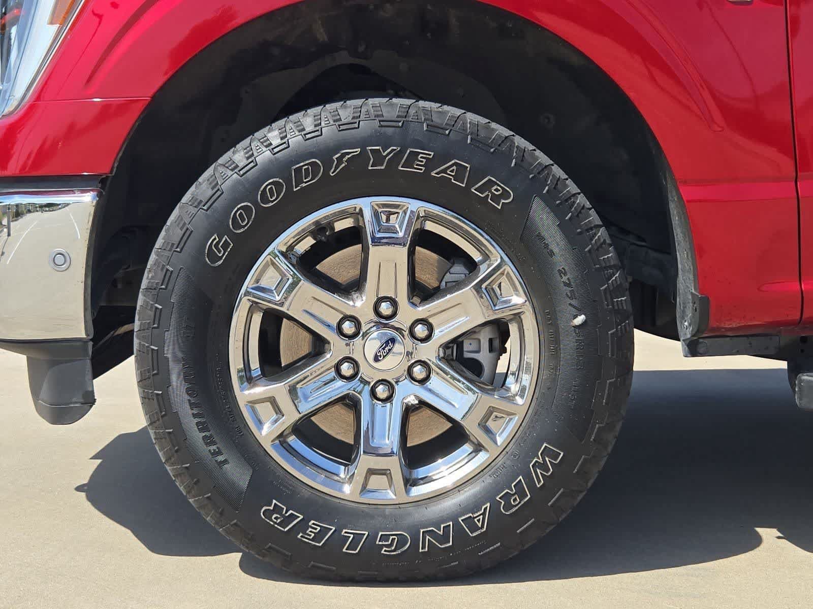 Used 2021 Ford F150 Lariat w/ Equipment Group 502A High AWD/4WD image 12