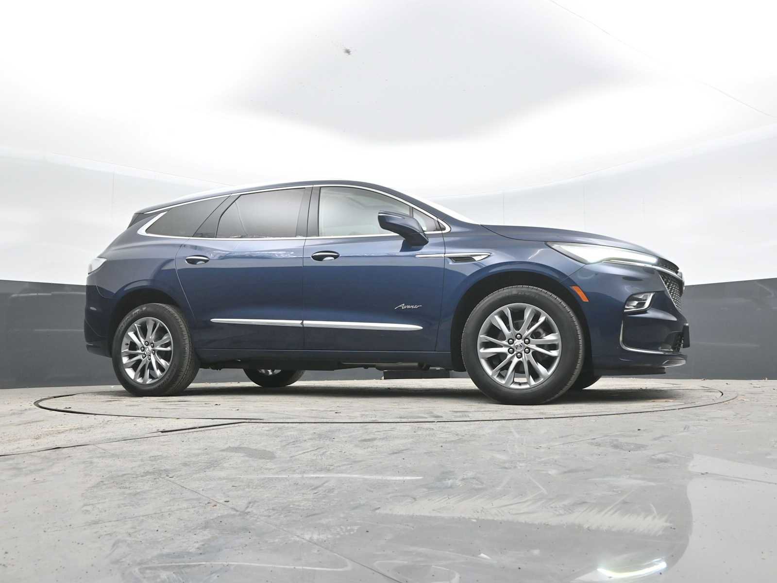Used 2023 Buick Enclave Avenir w/ Avenir Technology Package image 47