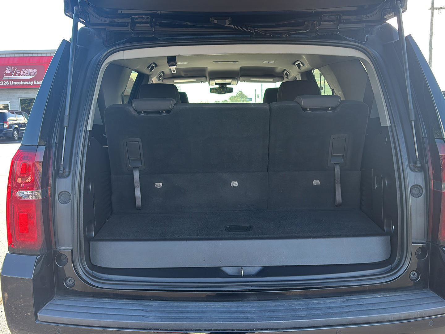Used 2020 Chevrolet Tahoe LS AWD/4WD image 23