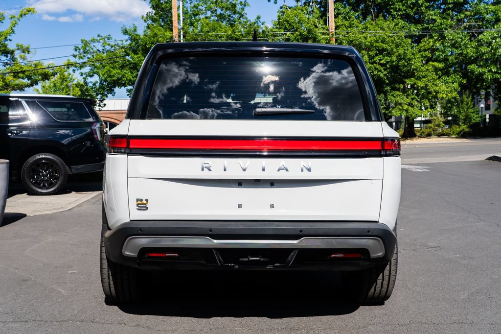 Used 2024 Rivian R1S Adventure AWD/4WD image 5