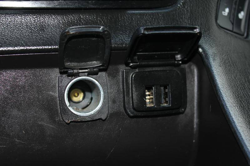 Used 2015 Chevrolet Suburban LT image 44