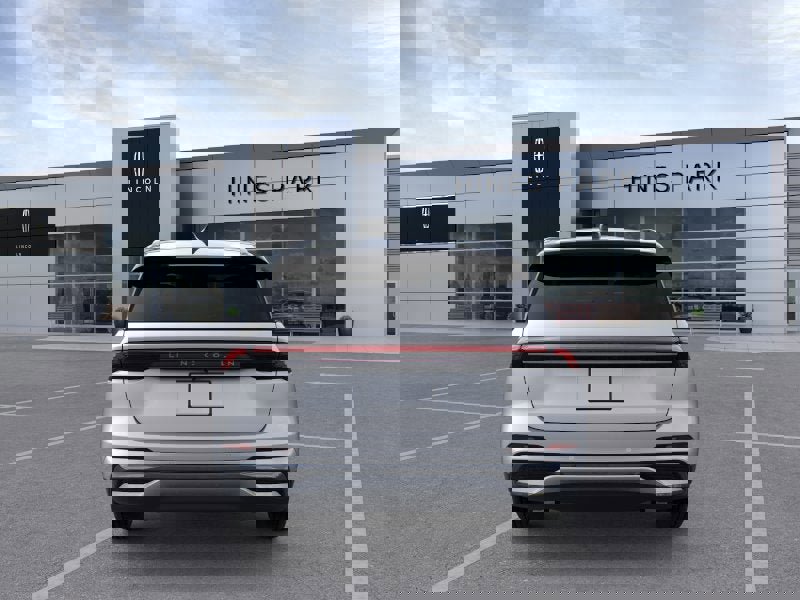 New 2026 Lincoln Nautilus Reserve w/ Jet Appearance Package AWD/4WD image 5