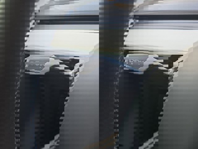 Used 2024 Tesla Model Y Long Range image 24