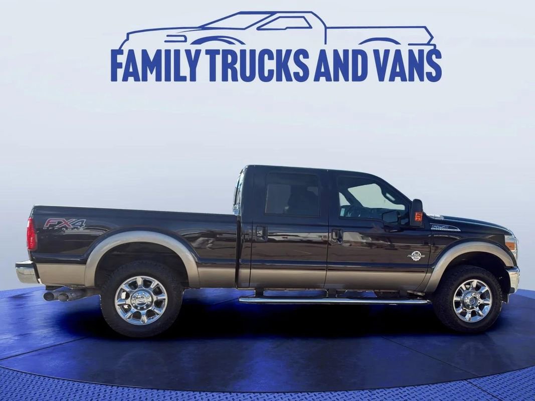 Used 2013 Ford F250 Lariat w/ Lariat Interior Pkg image 6