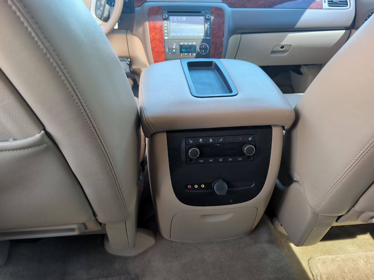Used 2014 Chevrolet Tahoe LTZ AWD/4WD image 20
