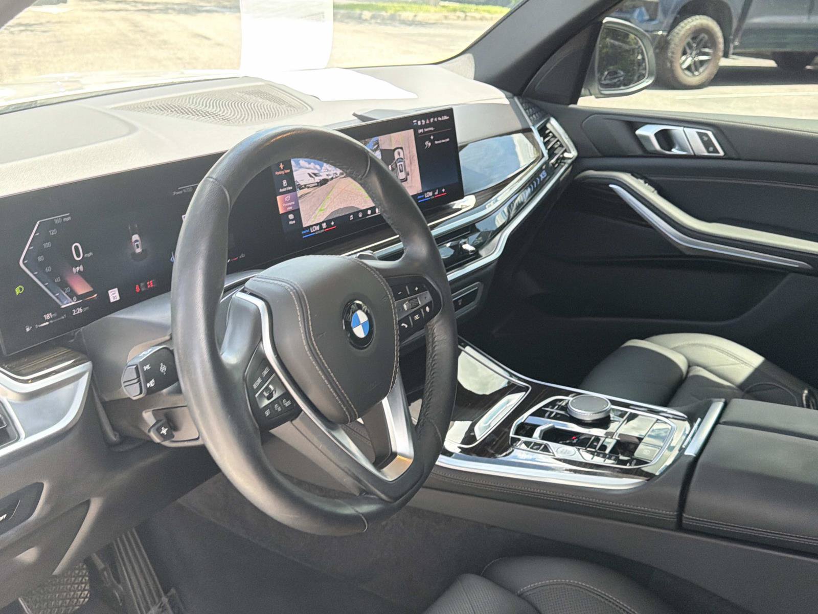 Used 2025 BMW X5 sDrive40i w/ Climate Comfort Package RWD image 32