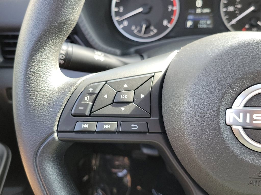 Used 2025 Nissan Sentra S FWD image 5