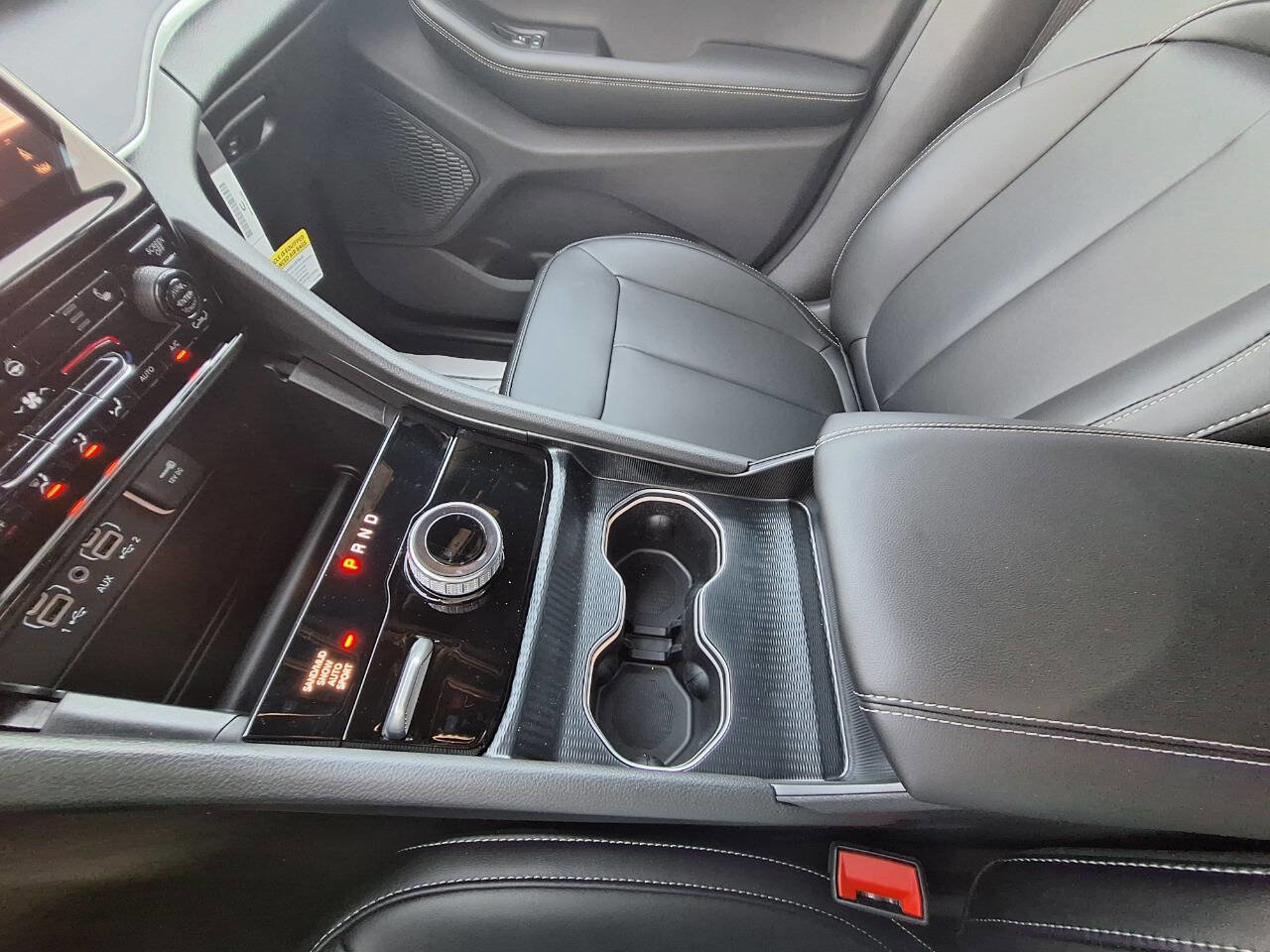 New 2025 Jeep Grand Cherokee Limited image 12