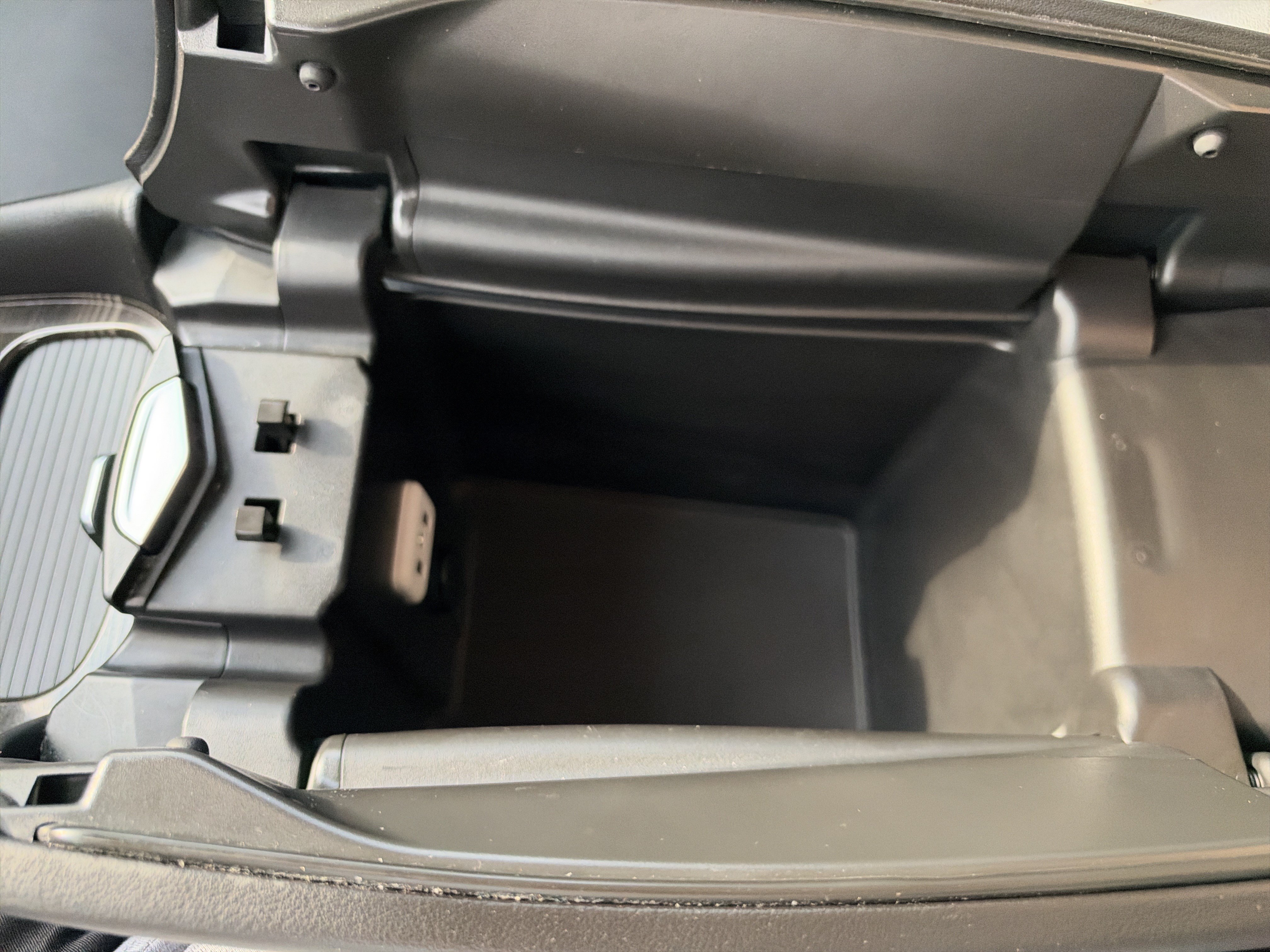 Used 2019 Buick Envision Premium AWD/4WD image 35