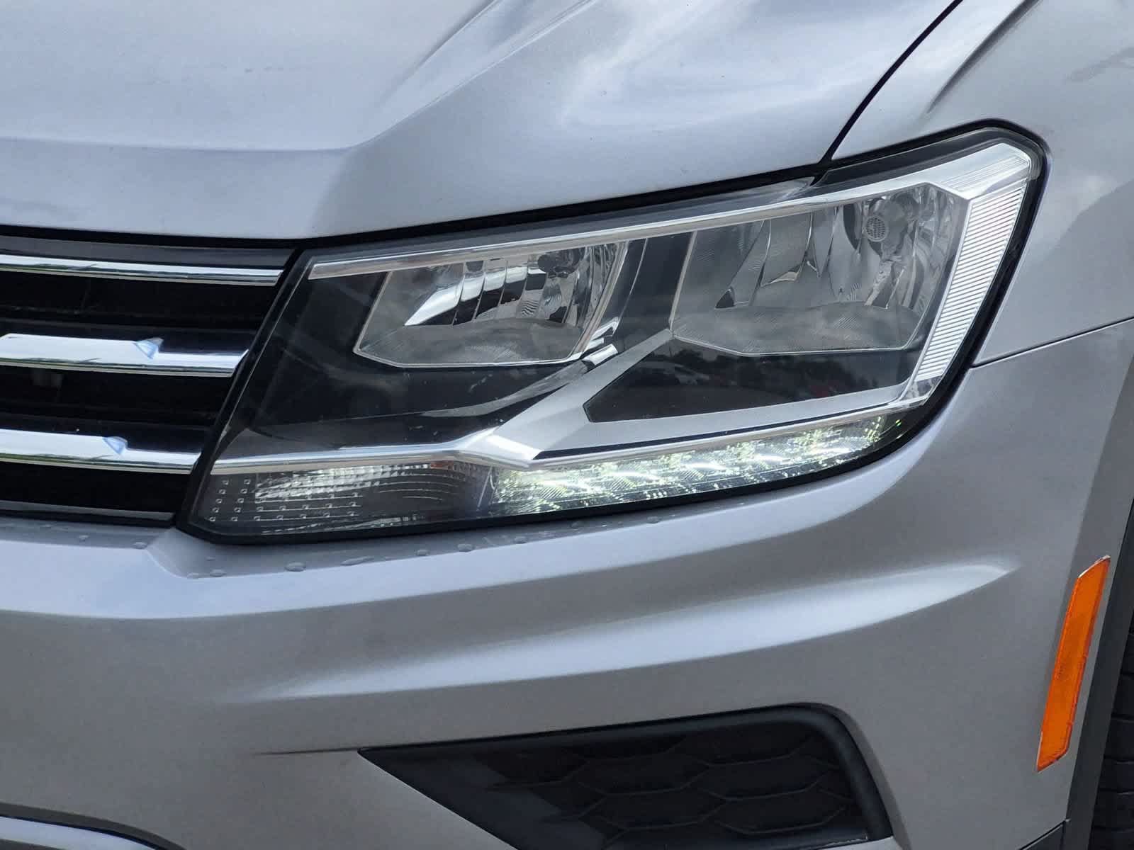 Used 2021 Volkswagen Tiguan SE AWD/4WD image 11