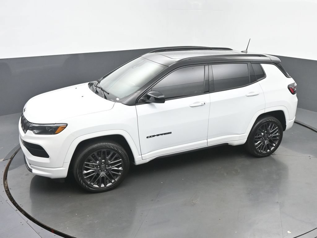 Used 2022 Jeep Compass High Altitude AWD/4WD image 39