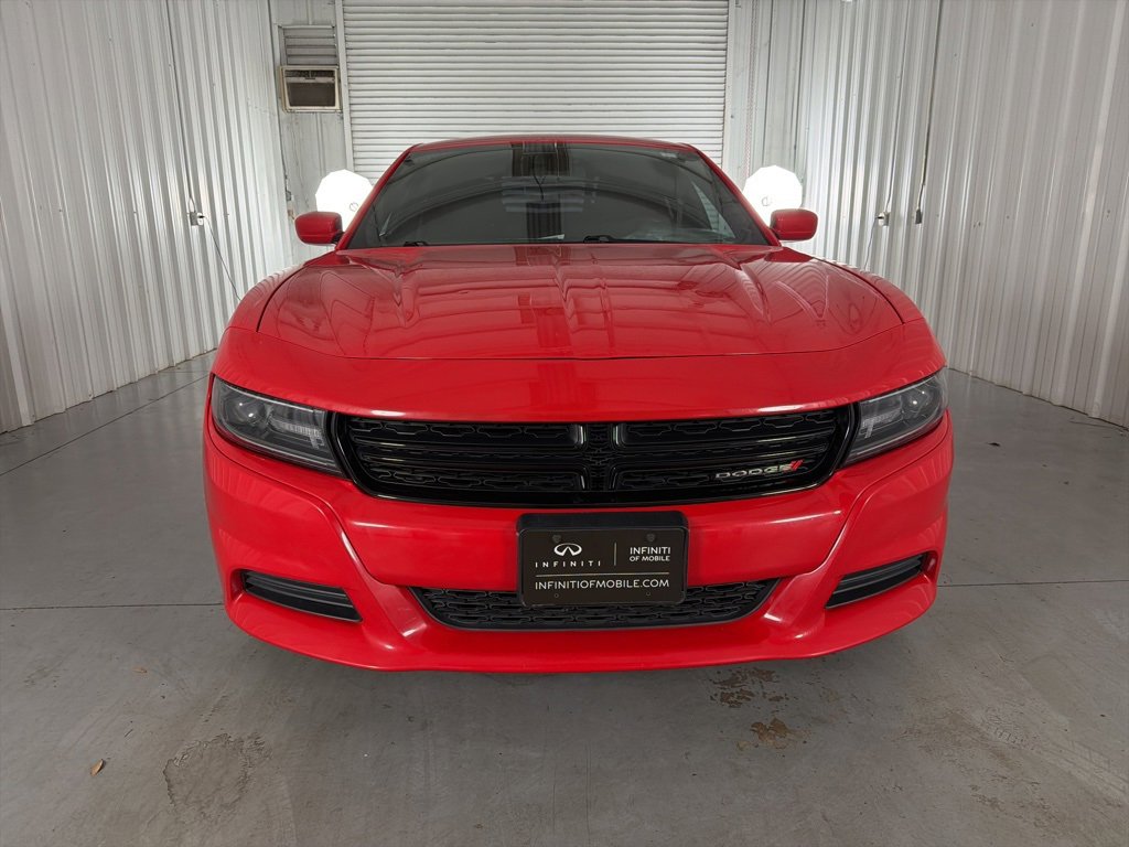 Used 2019 Dodge Charger SXT image 2