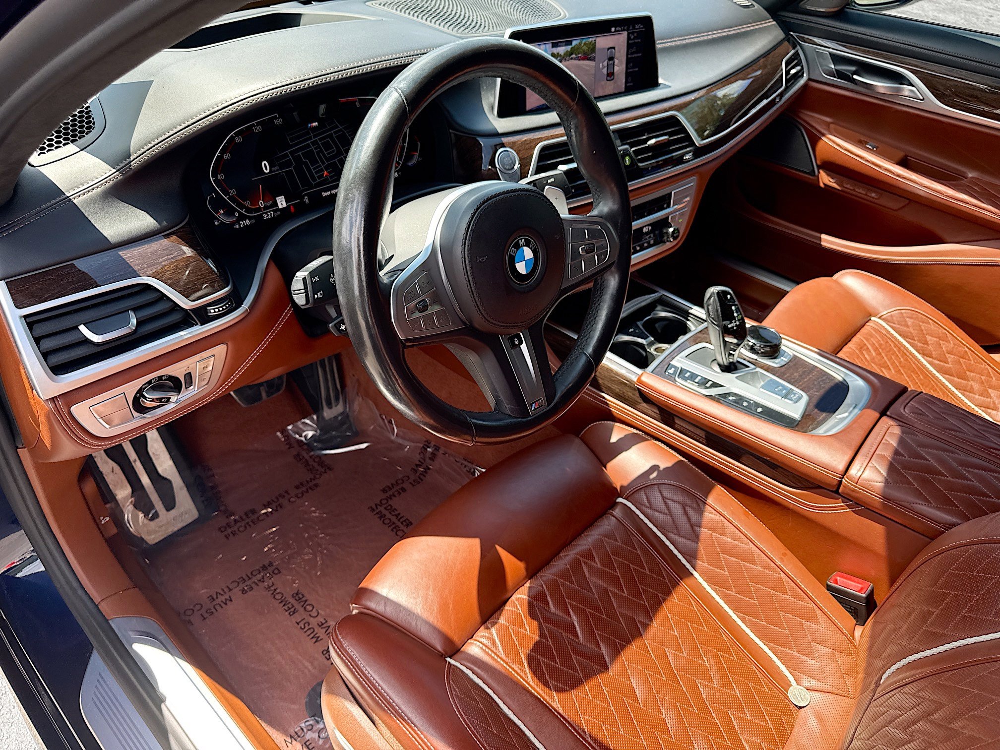 Used 2022 BMW 750i xDrive w/ Executive Package AWD/4WD image 26