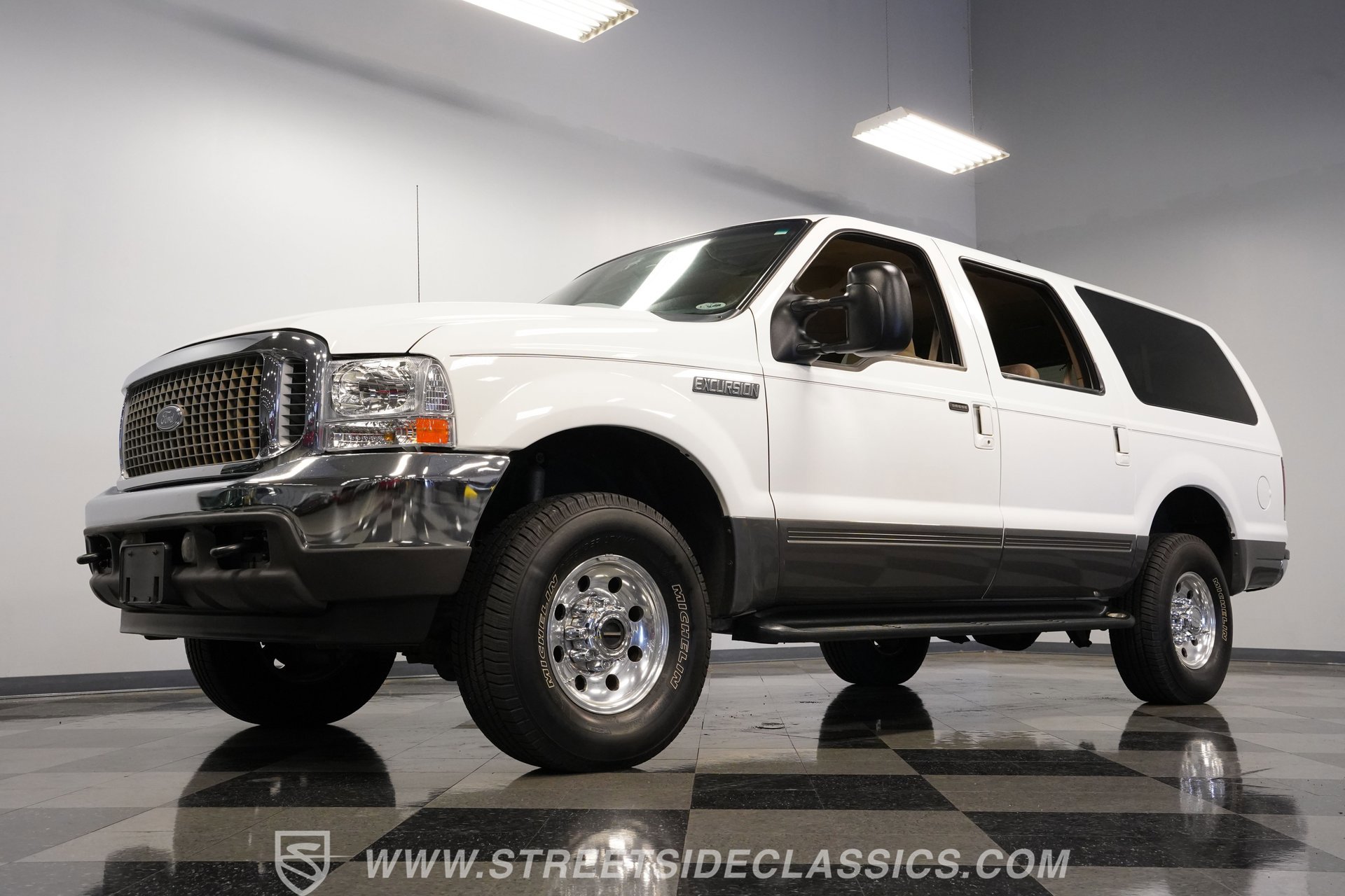 Used 2002 Ford Excursion XLT image 21
