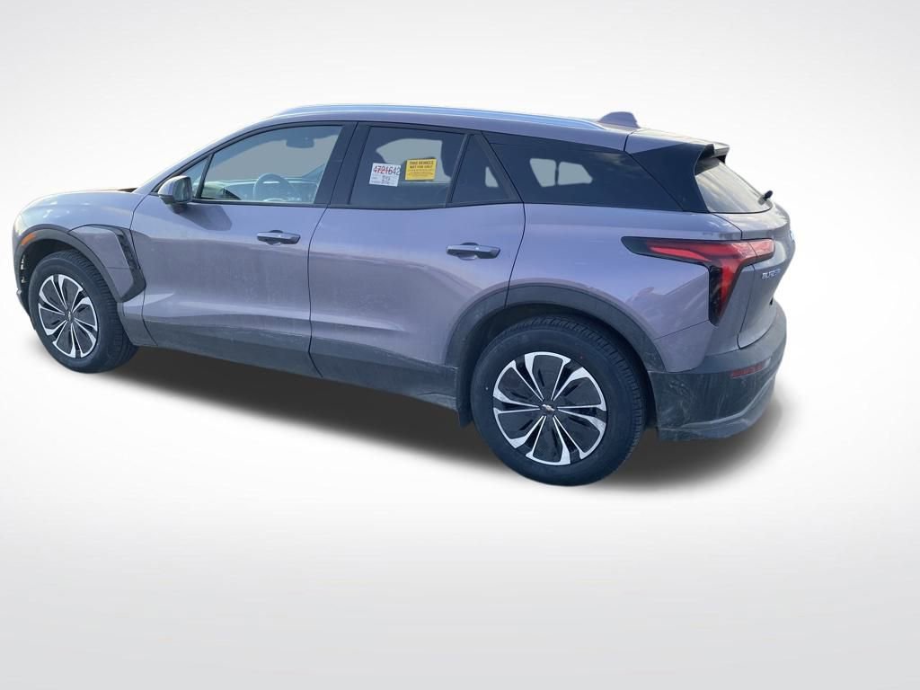 Used 2024 Chevrolet Blazer EV LT image 3