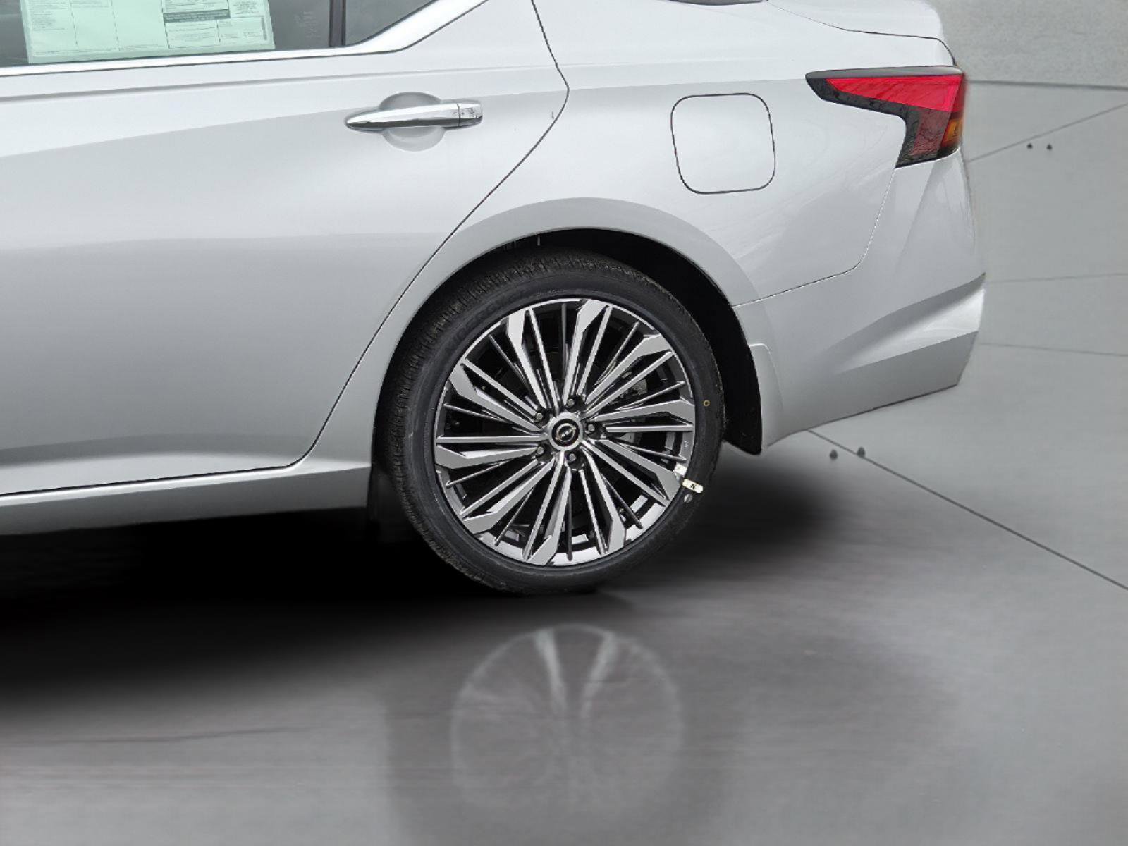 New 2025 Nissan Altima 2.5 SL image 25