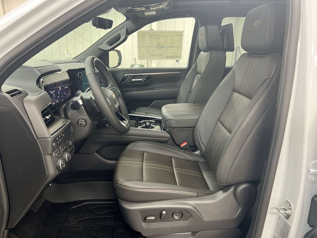 New 2026 Chevrolet Tahoe High Country AWD/4WD image 21