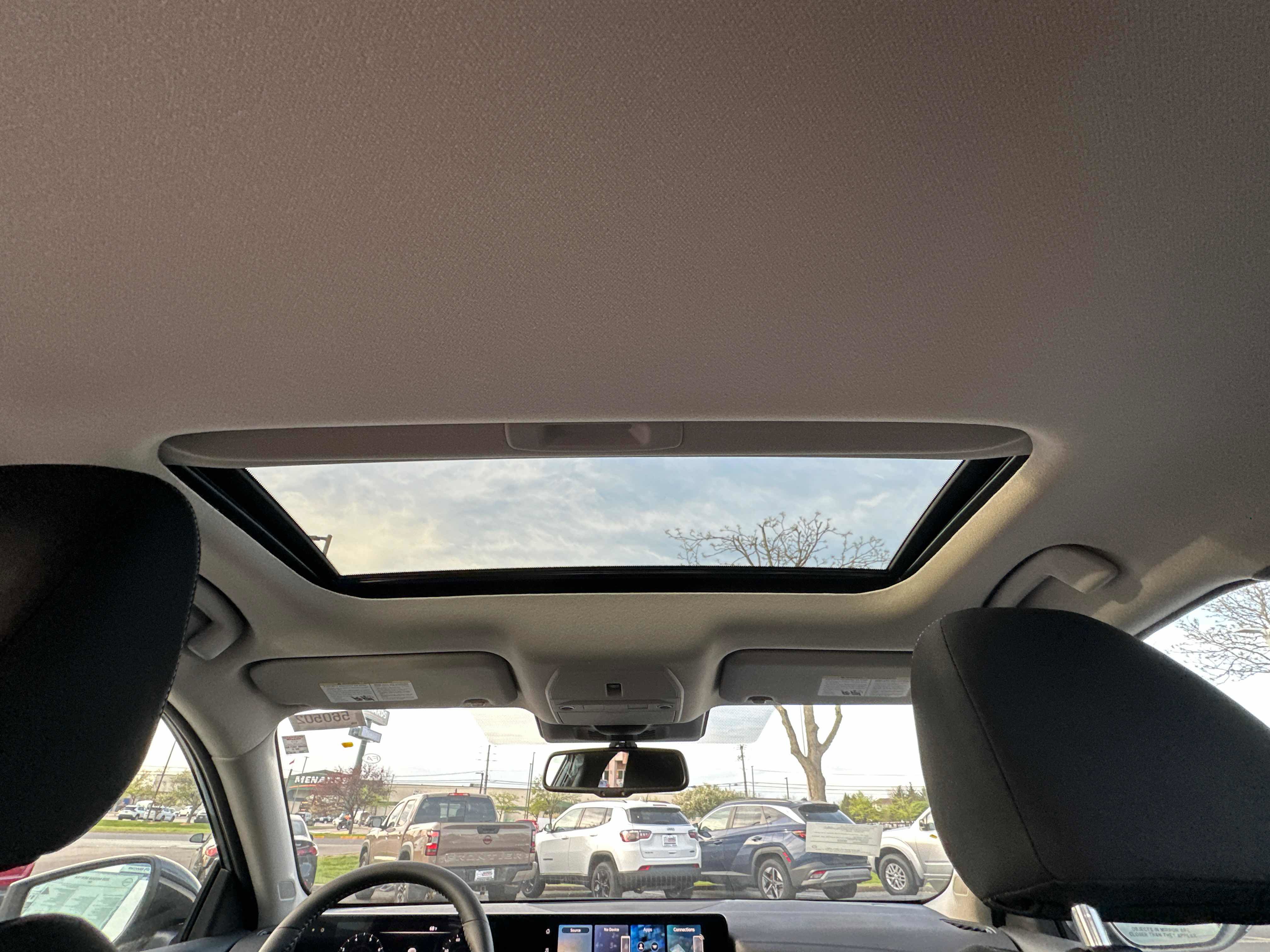 New 2026 Nissan Sentra SV w/ SV Convenience Package FWD image 27