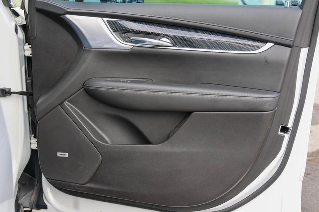 Used 2023 Cadillac XT6 Premium Luxury w/ Technology Package image 17