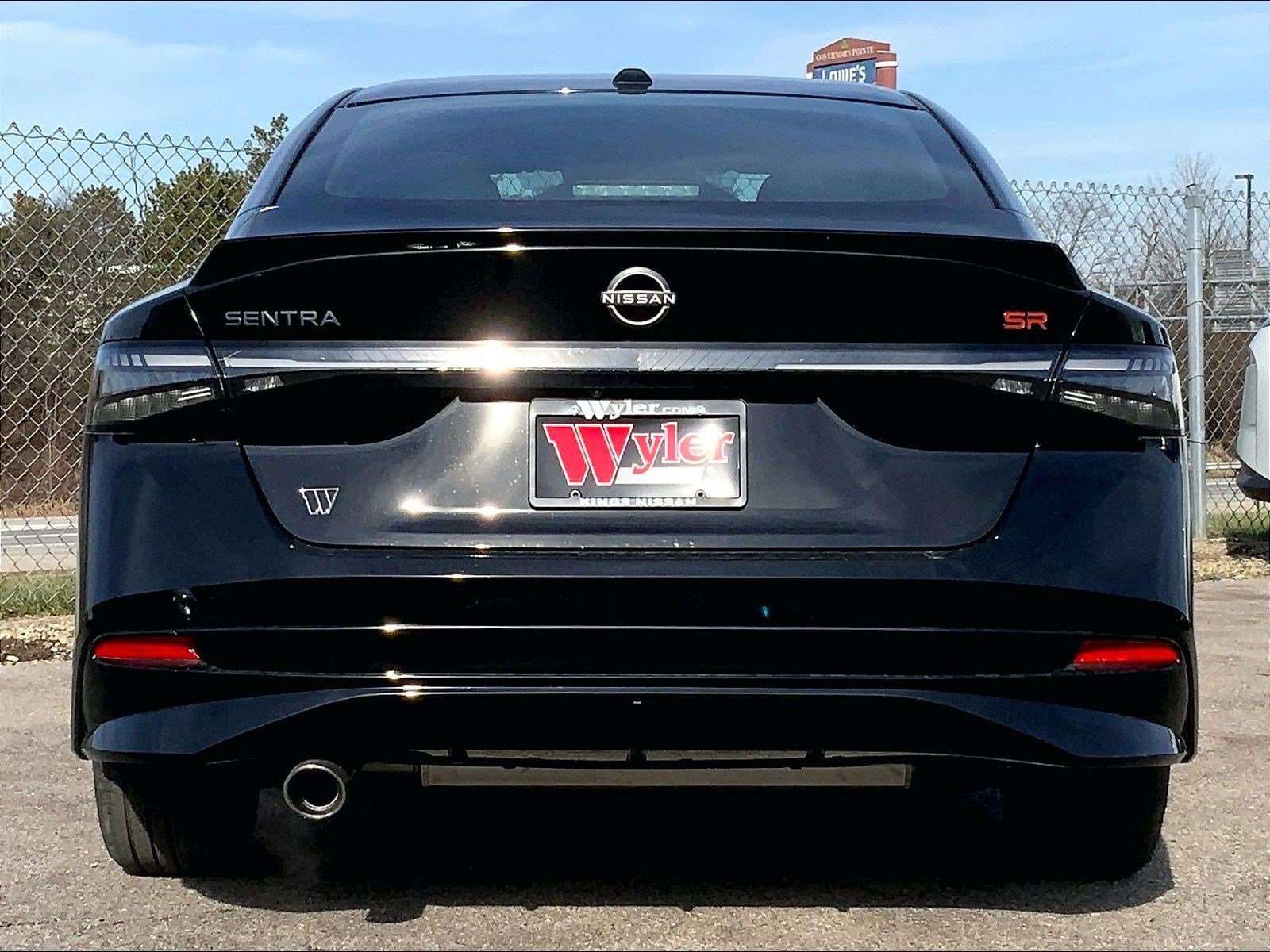 New 2026 Nissan Sentra SR w/ SR All Weather Package FWD image 4