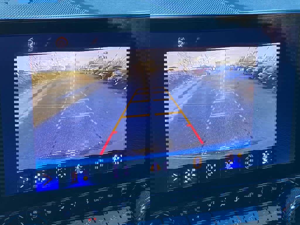 Used 2023 Chevrolet Colorado Z71 w/ Z71 Convenience Package 2 image 21