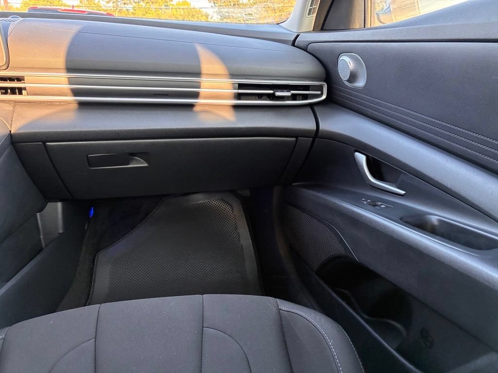 Used 2023 Hyundai Elantra SEL FWD image 38