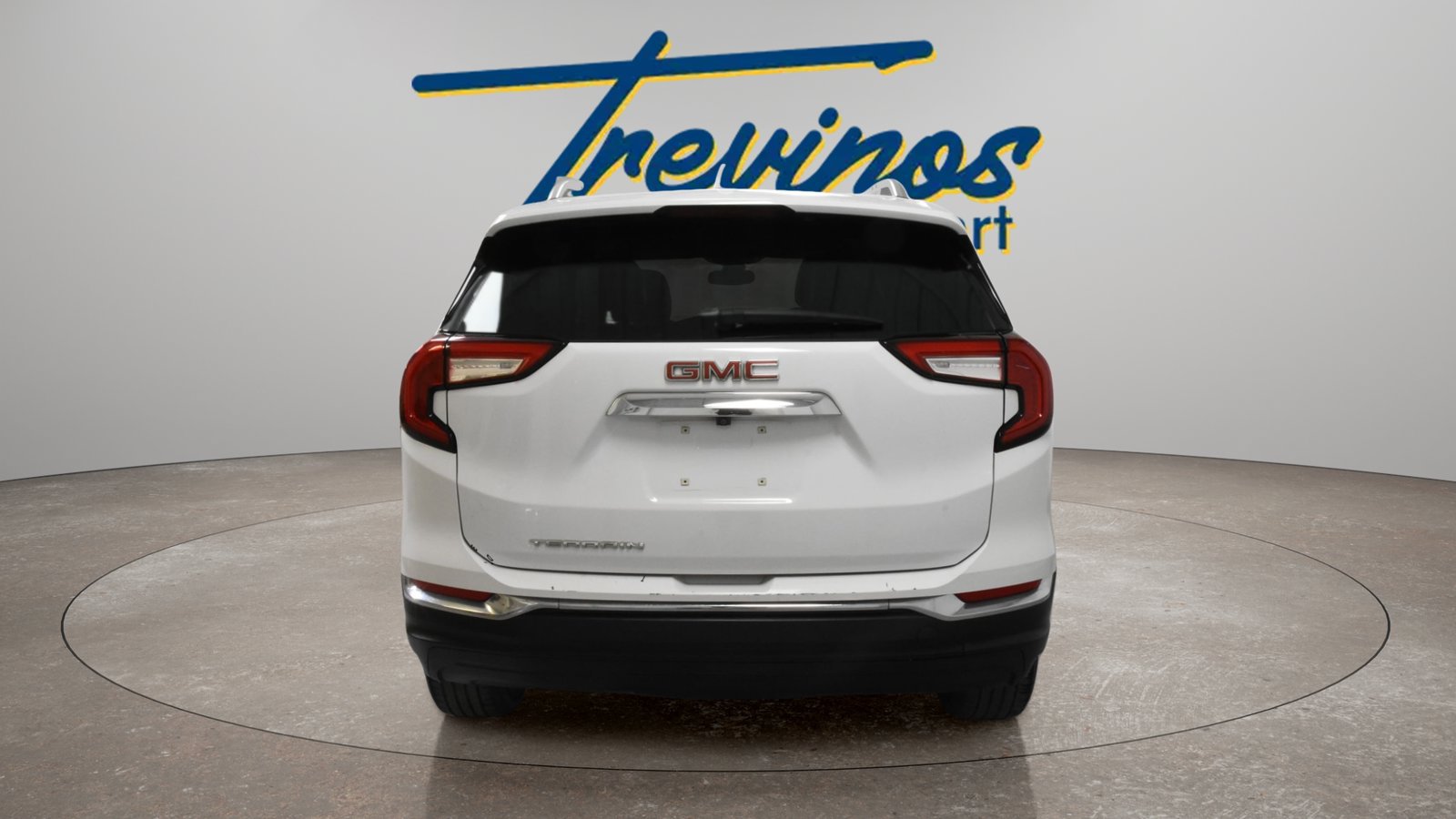 Used 2023 GMC Terrain SLT FWD image 9