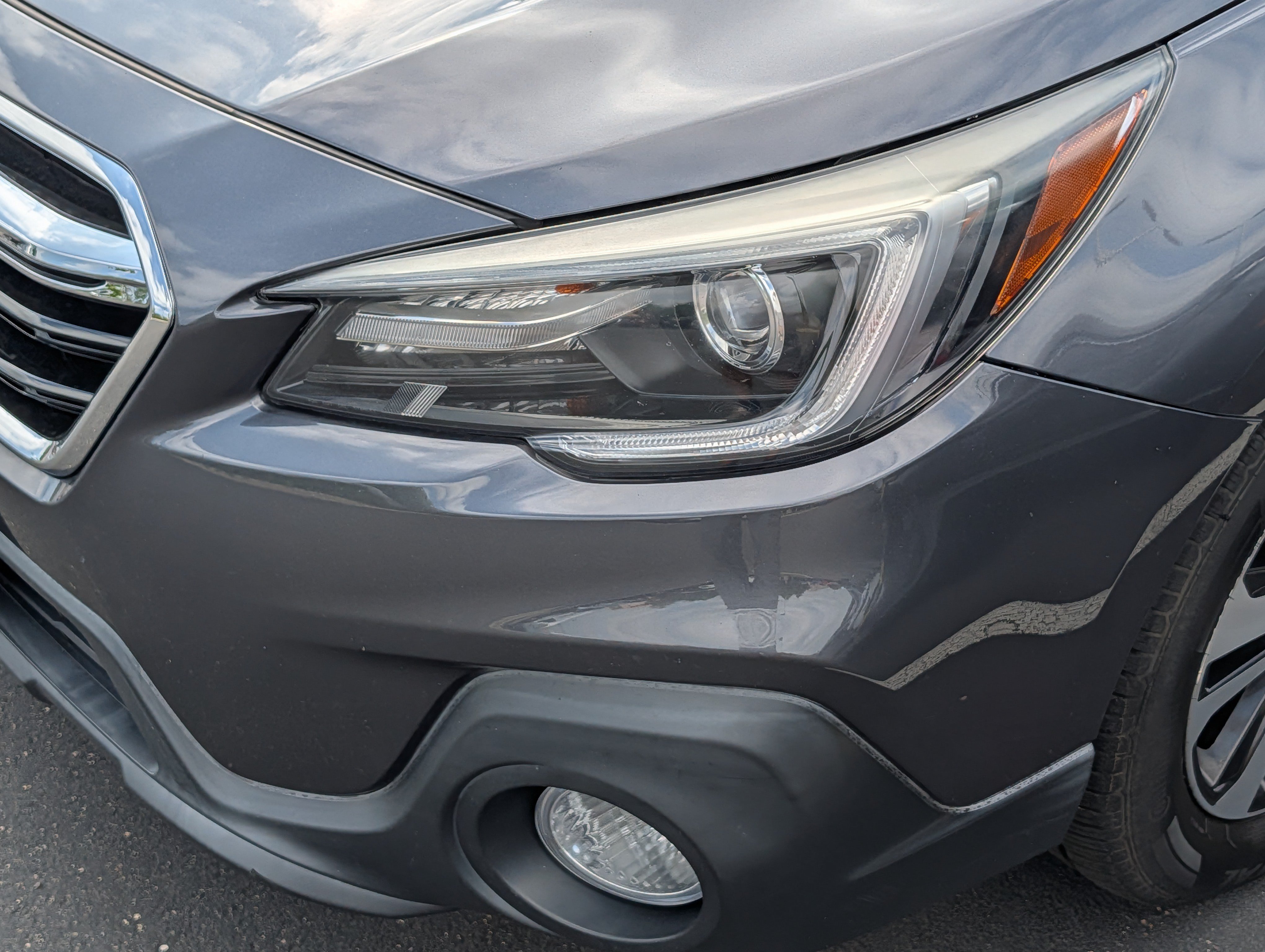 Used 2019 Subaru Outback 3.6R Limited AWD/4WD image 16