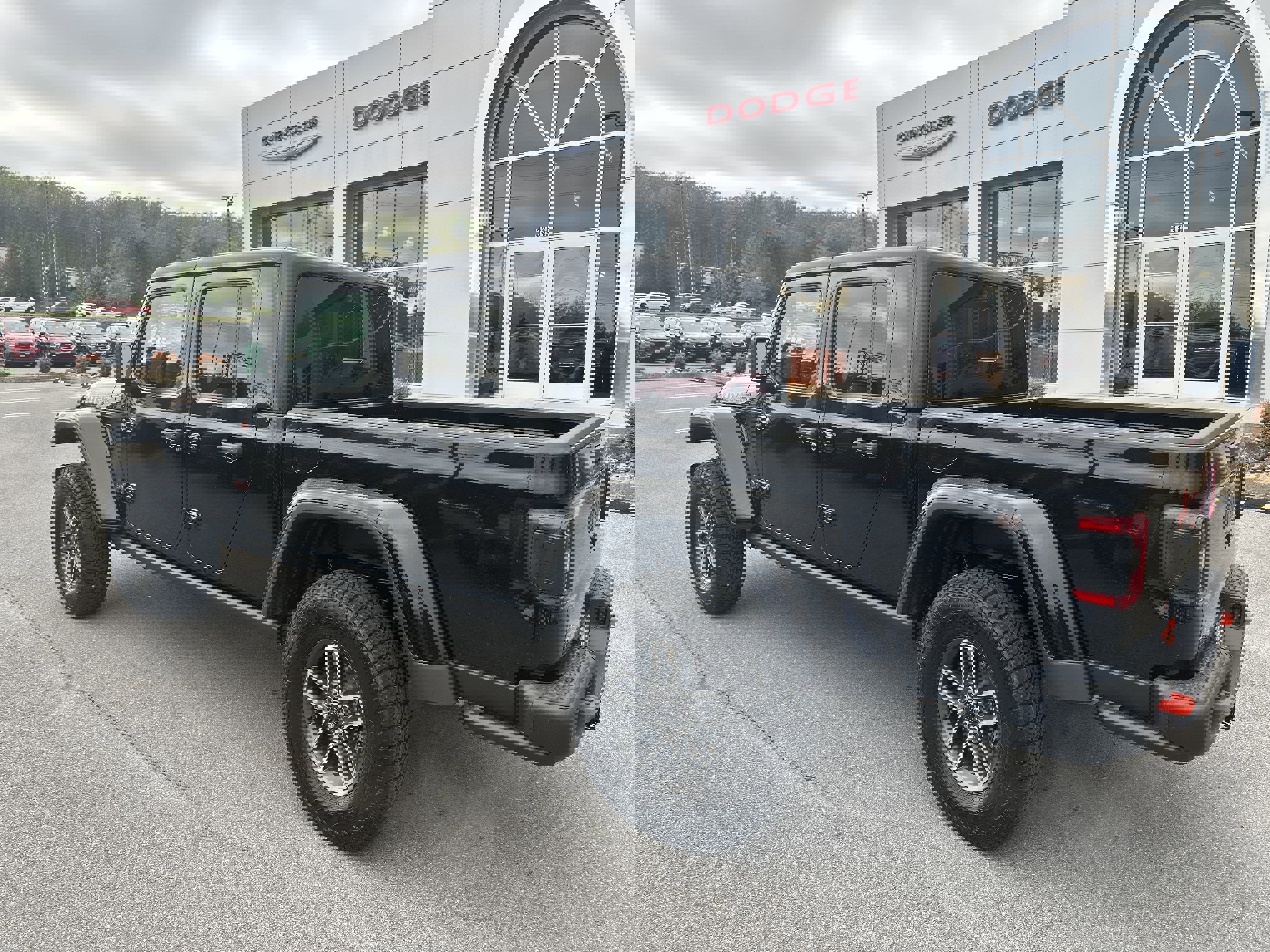 New 2025 Jeep Gladiator Mojave image 10