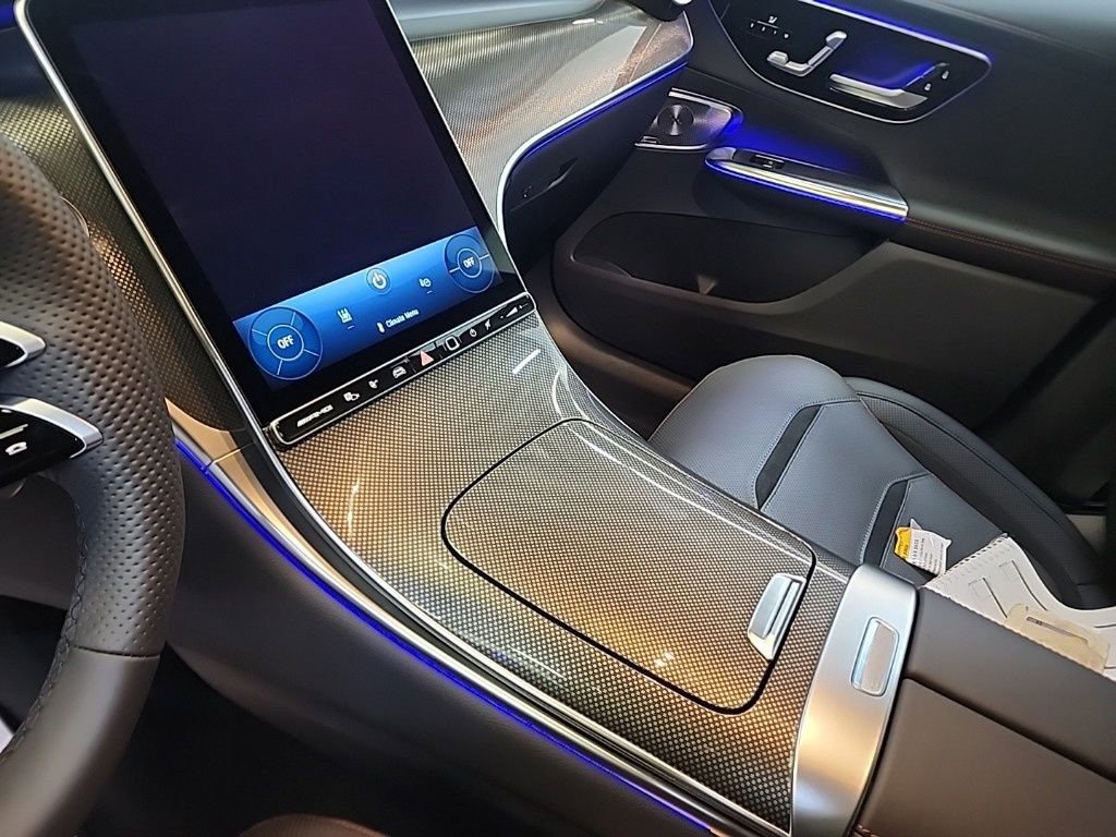 New 2025 Mercedes-Benz GLC 63 AMG S image 24